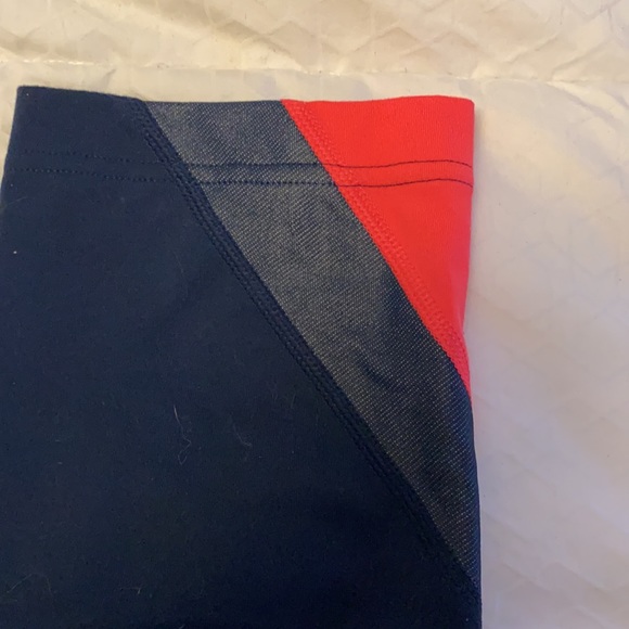 Blue underarmour capris - Picture 4 of 4